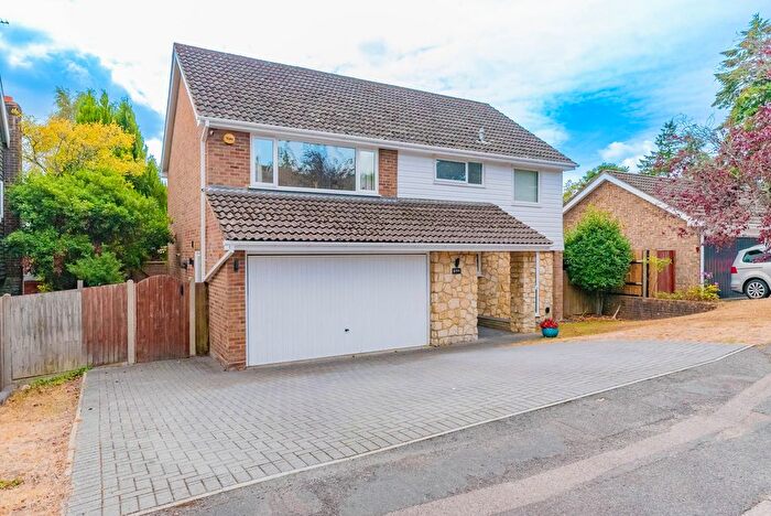 4 Bedroom Detached House For Sale In Redcrest Gardens, Camberley, GU15