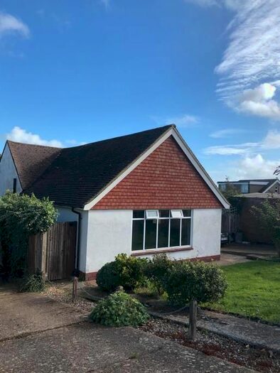 3 Bedroom Bungalow To Rent In Haystoun Close, Eastbourne, #, BN22