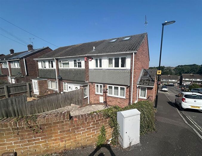 3 Bedroom Semi-Detached House To Rent In Crowther Close, Southampton, SO19