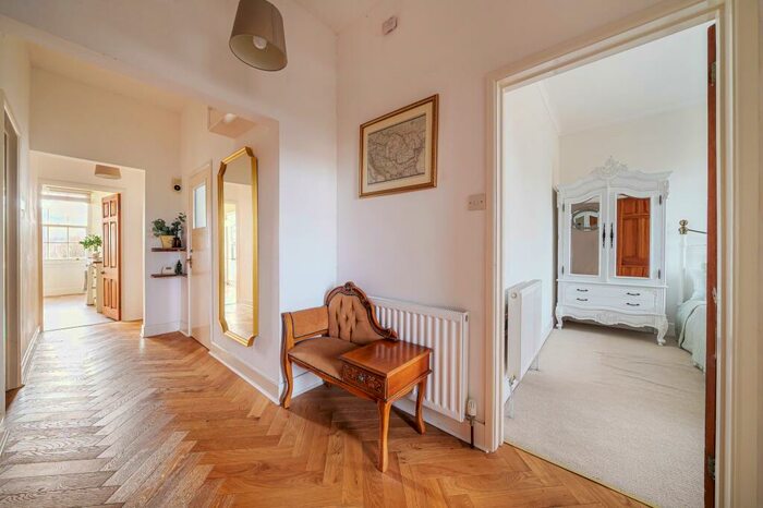 2 Bedroom Apartment For Sale In The Glebe, Thorverton, EX5