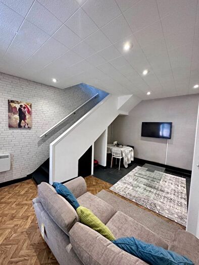 1 Bedroom Flat To Rent In Poole Hill, Bournemouth, BH2