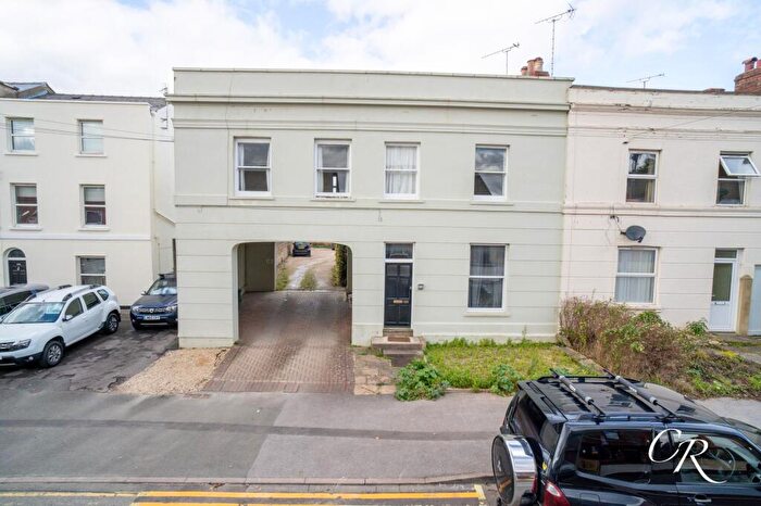 3 Bedroom Block Of Apartments For Sale In Prestbury Road, Cheltenham, GL52