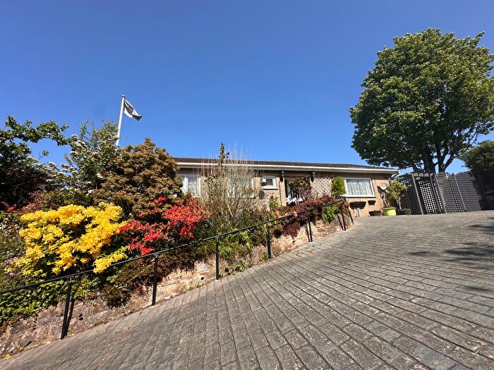 3 Bedroom Bungalow For Sale In Lumbutts Road, Todmorden, OL14