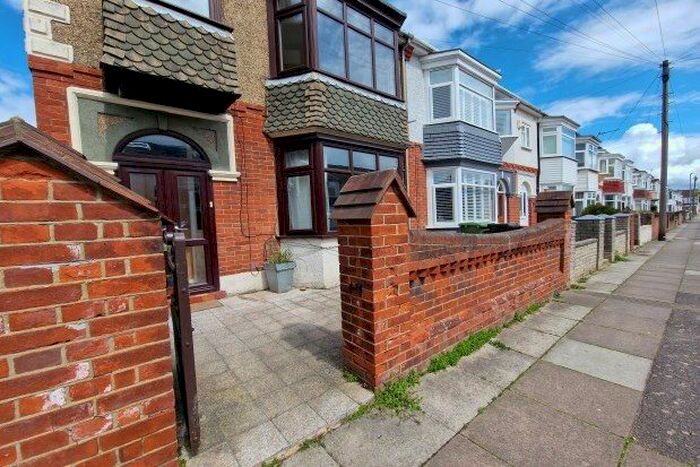 3 Bedroom End Of Terrace House To Rent In Allcot Road, Portsmouth, PO3