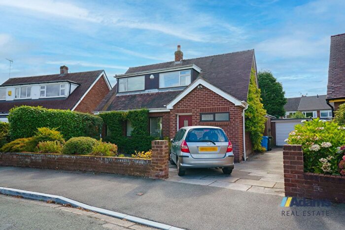 3 Bedroom Detached House For Sale In Holyrood Avenue, Farnworth, Widnes, WA8