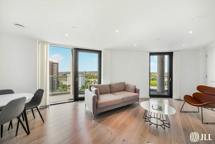 2 Bedroom Flat To Rent In Goodwin Street, London, N4