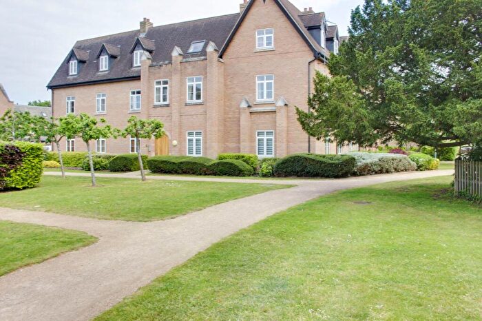 2 Bedroom Flat To Rent In Gatekeeper Walk, Little Paxton, PE19