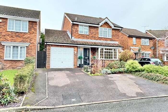 3 Bedroom Detached House For Sale In Grenadier Close, Locks Heath, SO31