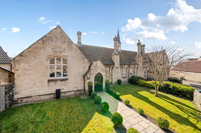 3 Bedroom Semi-Detached House For Sale In High Street, Marshfield, Gloucestershire, SN14