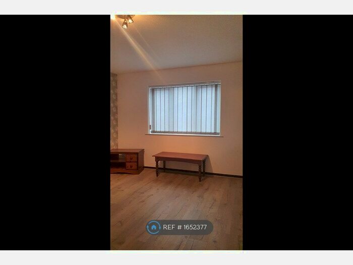 2 Bedroom Flat To Rent In St. Peters Street, Cardiff, CF24