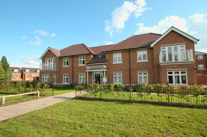 2 Bedroom Apartment To Rent In The Orangery, Reading, Berkshire, RG6