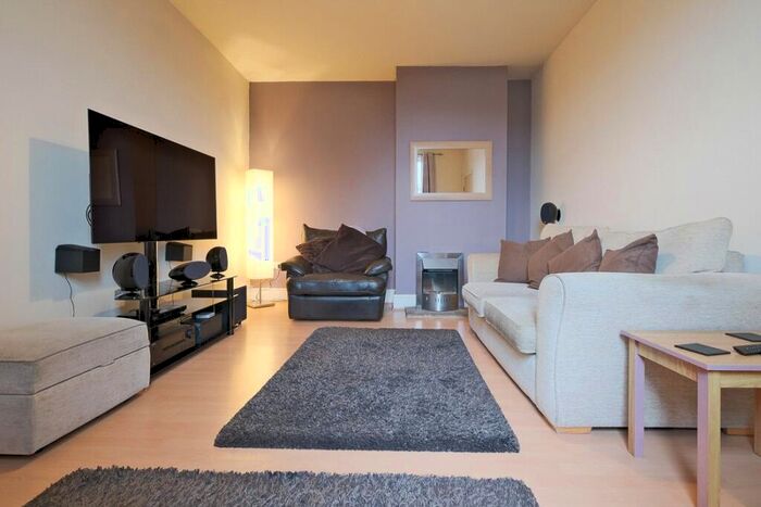 2 Bedroom Apartment To Rent In York Street, Barnoldswick, Lancashire, BB18