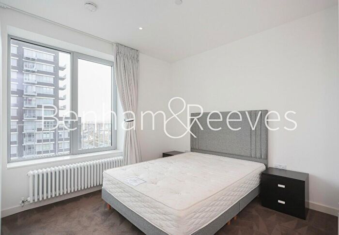1 Bedroom Apartment To Rent In Goodluck Hope Walk, Canning Town, E14