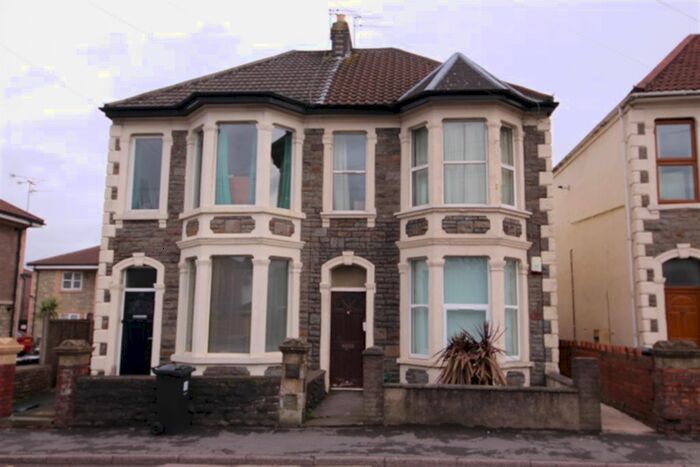1 Bedroom Flat To Rent In North Street, Downend, Bristol, BS16