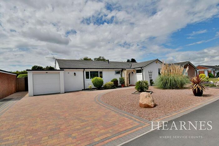 3 Bedroom Detached Bungalow For Sale In Berkley Avenue, West Parley, Ferndown, BH22