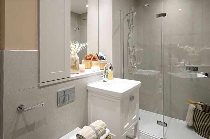 3 Bedroom Terraced House For Sale In Ively Road, Fleet, GU51