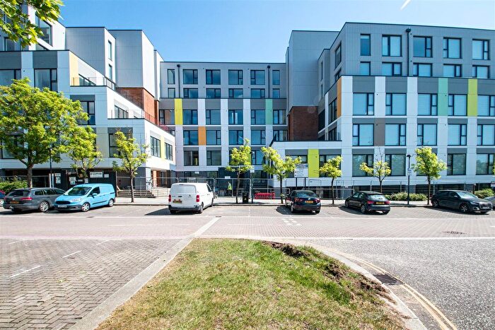 1 Bedroom Flat To Rent In Silbury Boulevard, Milton Keynes, MK9