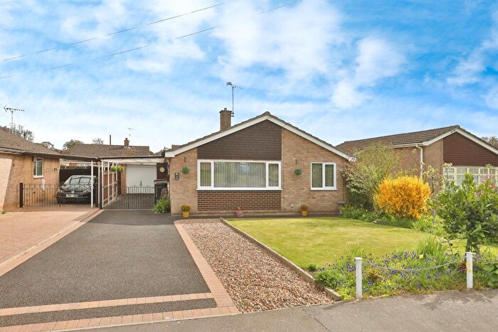2 Bedroom Detached Bungalow For Sale In Longfields, Swaffham, PE37