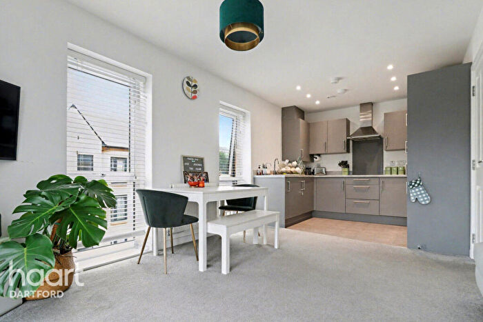 2 Bedroom Flat To Rent In Cresswell Road, Swanscombe, DA10