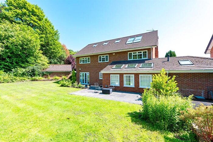 5 Bedroom Detached House For Sale In Packsaddle Park, Prestbury, SK10