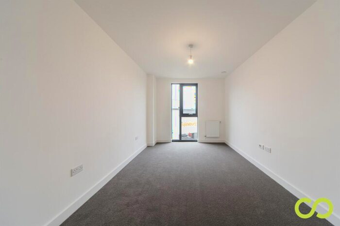 1 Bedroom Flat To Rent In Tavernelle House, High Street, Sutton, SM1