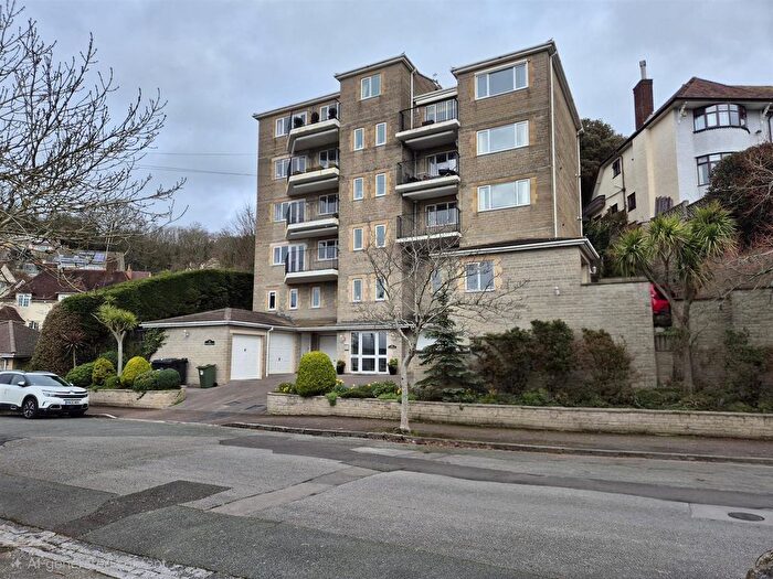 2 Bedroom Flat For Sale In Cecil Road, Weston-Super-Mare, BS23