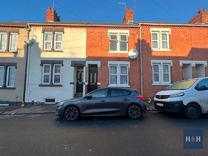 2 Bedroom House To Rent In Stanhope Road, Kingsthorpe -, NN2