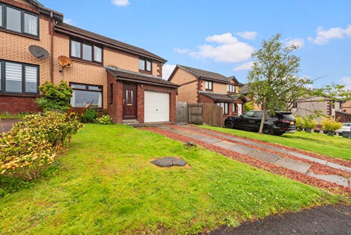3 Bedroom Semi-Detached House For Sale In Glenbervie Crescent, Cumbernauld, G68