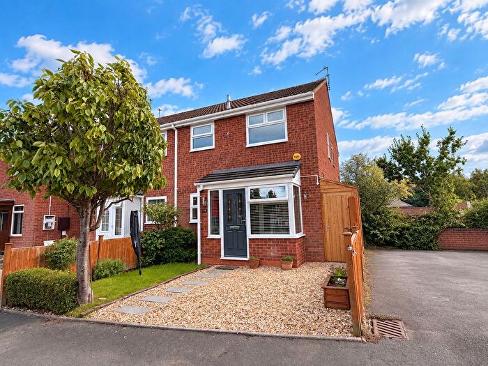 1 Bedroom End Of Terrace House For Sale In Marholm Close, Pendeford, Wolverhampton, WV9