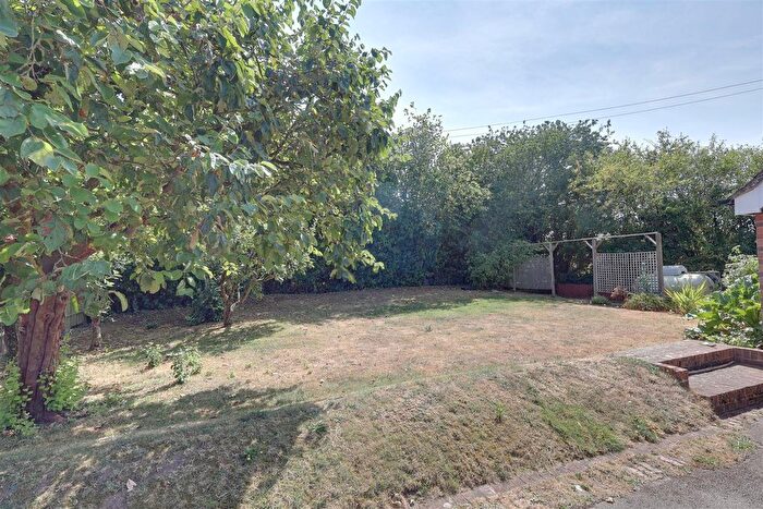 3 Bedroom Semi Detached House For Sale In Barbers Bridge, Rudford, GL2