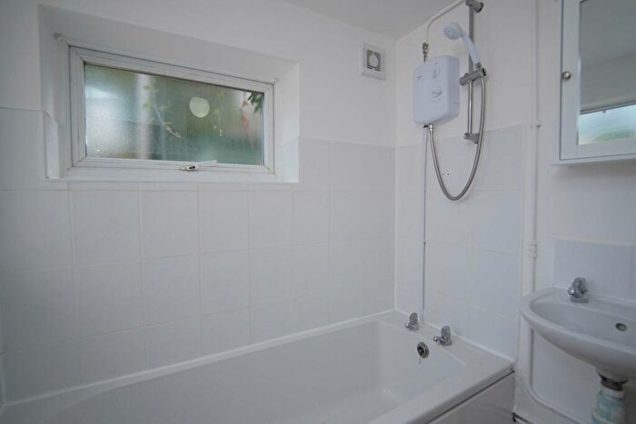 3 Bedroom Terraced House To Rent In Ridgeway Parade, Eastville, Bristol, BS5