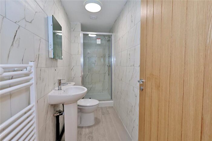 2 Bedroom Apartment To Rent In Walton Road, Woking, Surrey, GU21
