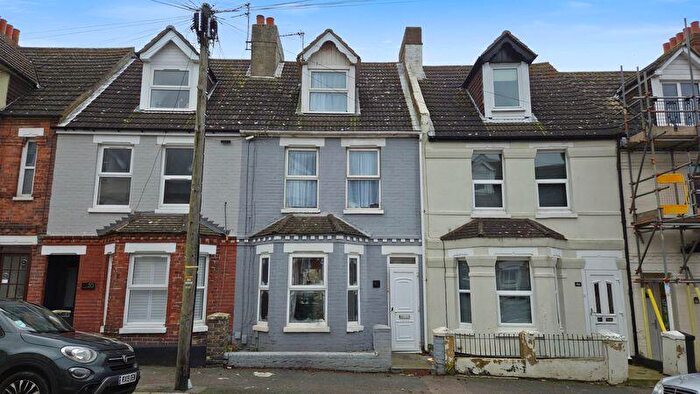 4 Bedroom Terraced House For Sale In Linden Crescent, Folkestone, CT19