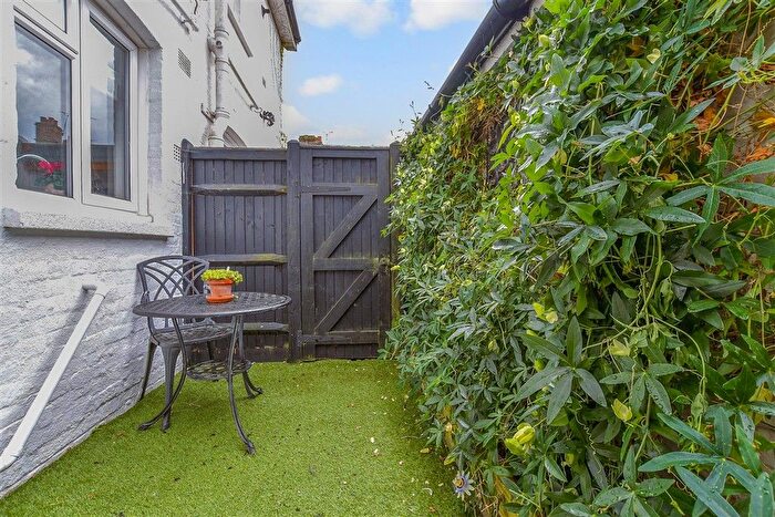 2 Bedroom Terraced House For Sale In Beacon Oak Road, Tenterden, Kent, TN30
