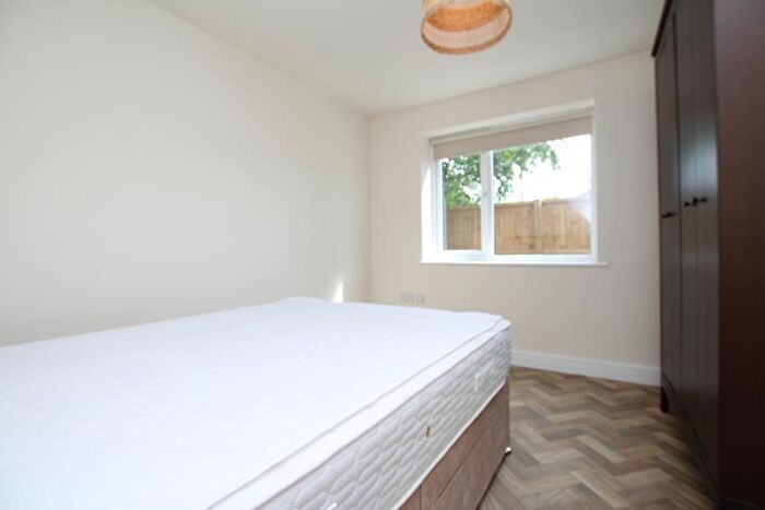 1 Bedroom Semi-Detached House To Rent In Oldbury Court Road - Fishponds, BS16