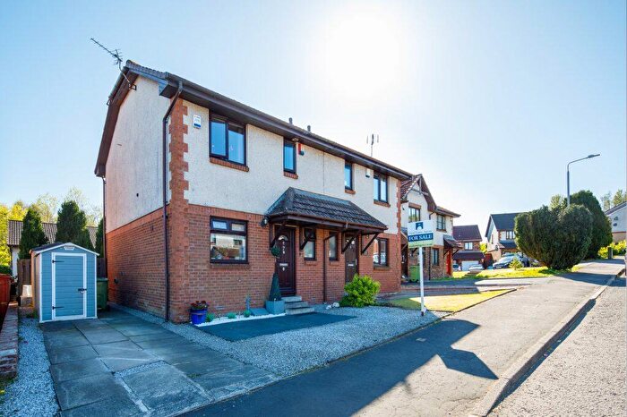 3 Bedroom Semi-Detached Villa For Sale In Drummond Way, Newton Mearns, G77