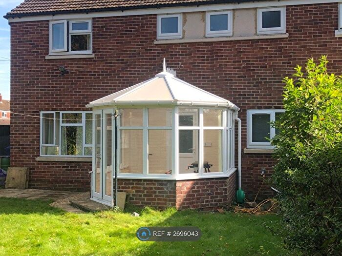 3 Bedroom Semi-Detached House To Rent In Elderfield Road, Bicester, OX27