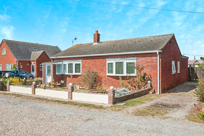 4 Bedroom Detached Bungalow For Sale In Sunset Walk, Eccles-On-Sea, Norwich, NR12