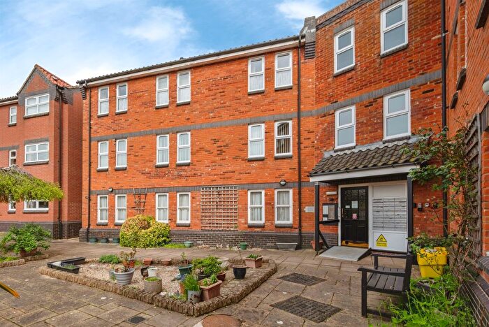 2 Bedroom Flat For Sale In Cromer Road, North Walsham, NR28