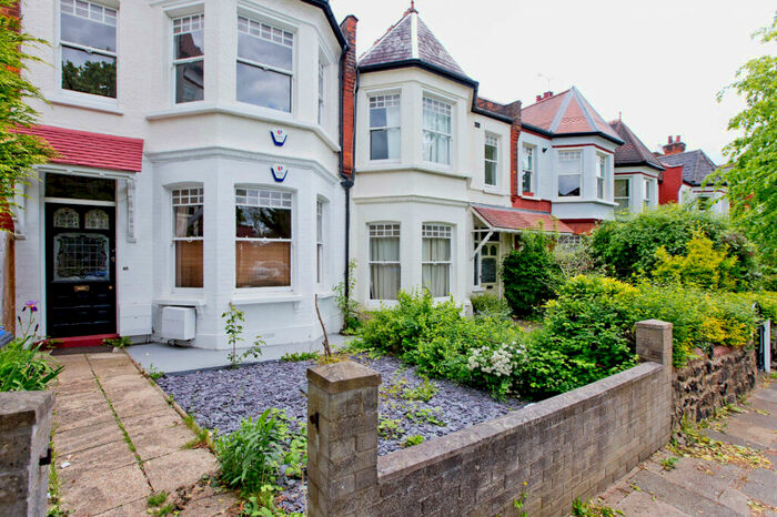 1 Bedroom Flat To Rent In Harlech Road, London, N14
