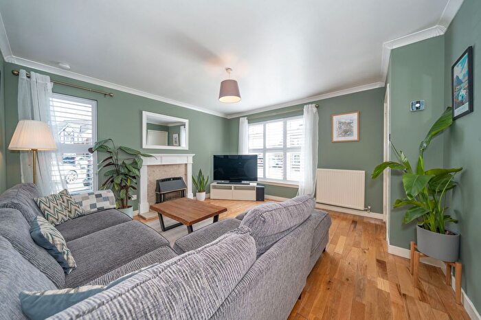 4 Bedroom Detached House For Sale In Nicol Place, Broxburn, EH52