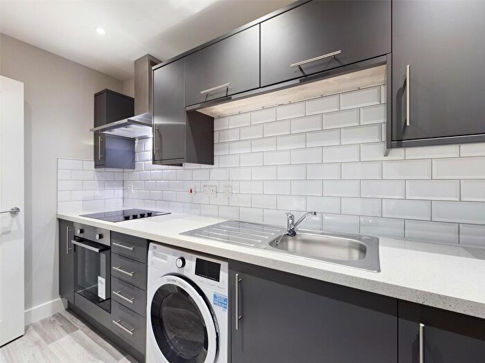 1 Bedroom Apartment To Rent In Guildhall Apartments, Old Guildhall Yard, Doncaster, DN1