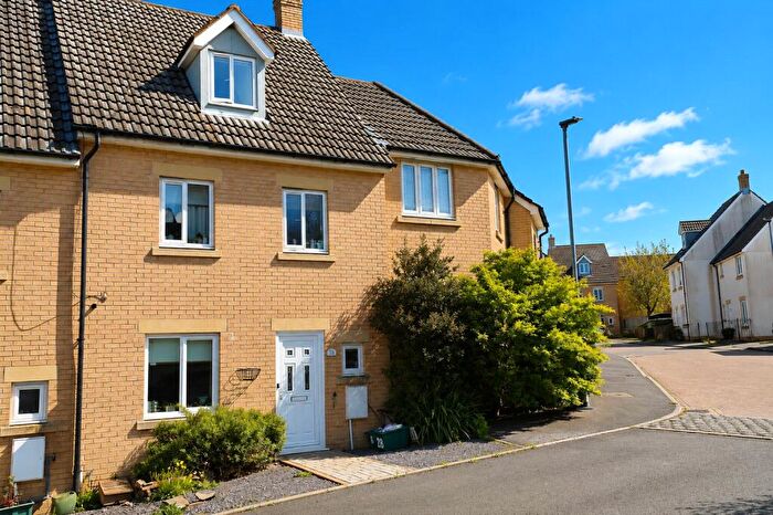 4 Bedroom Terraced House For Sale In Pollards Place, Bideford, Devon, EX39