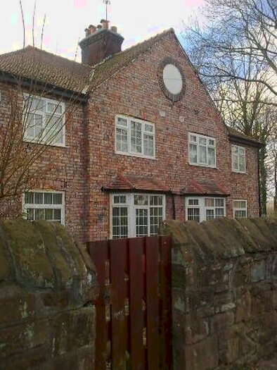 3 Bedroom House To Rent In *Available With Zero Deposits* Abbots Lea Cottages, Woolton., L25