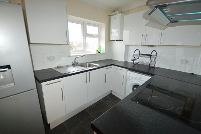 2 Bedroom Apartment To Rent In Willow Court, Meadfield Road, Langley, Berkshire, SL3