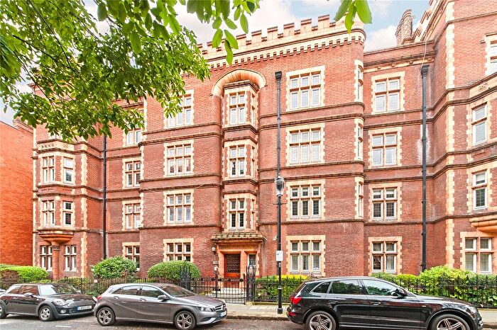 2 Bedroom Flat For Sale In Kent House, Kensington Court, Kensington, London, W8