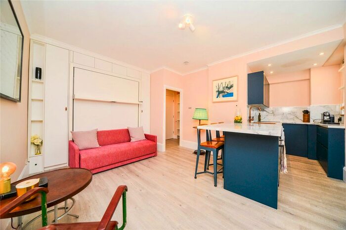 Studio To Rent In Sloane Avenue Mansions, Sloane Avenue, London, SW3