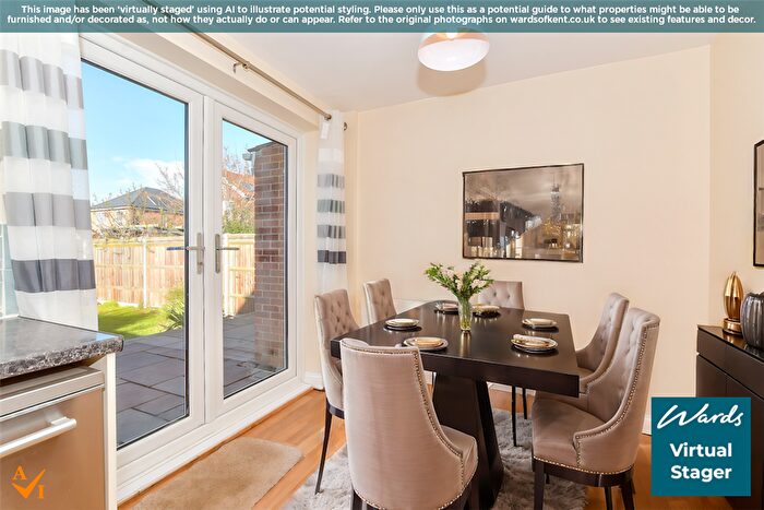 3 Bedroom End Of Terrace House For Sale In Le Temple Road, Paddock Wood, Tonbridge, Kent, TN12