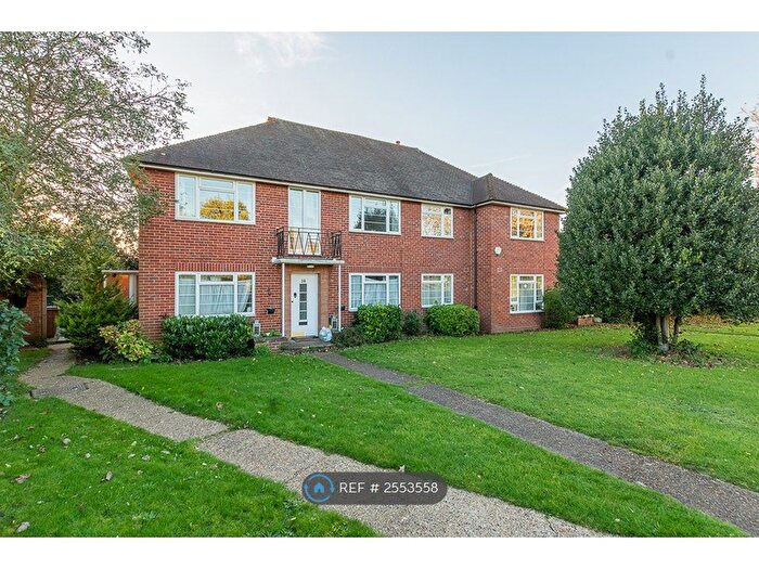 2 Bedroom Maisonette To Rent In Sandy Lane, Cheam, Sutton, SM2