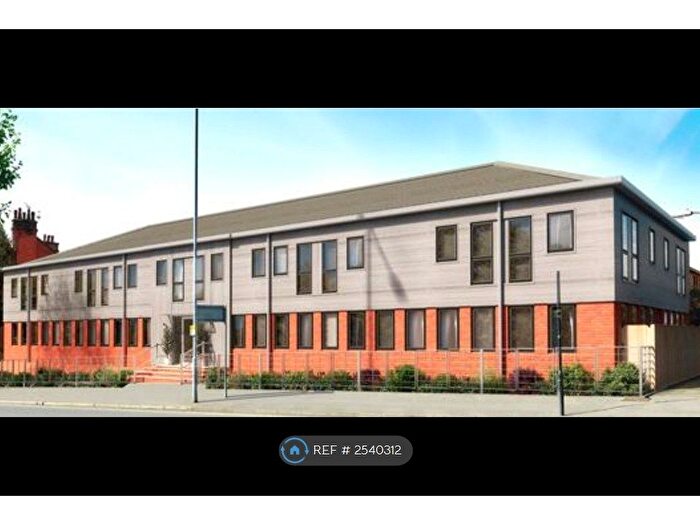 1 Bedroom Flat To Rent In Barton House, Kingston Upon Thames, KT2